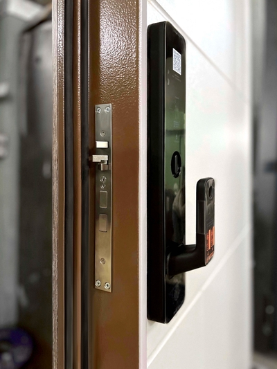 Умные входные двери СТАЛЬ-ГРУПП: технологии безопасности для вашего дома