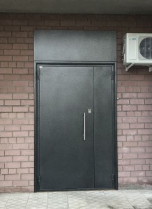 Что такое фрамуга двери?