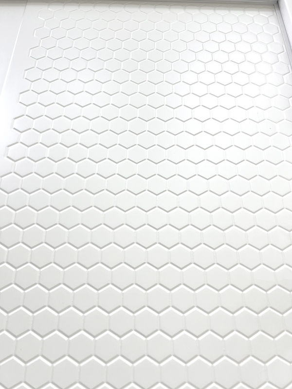 Панель с белой покраской