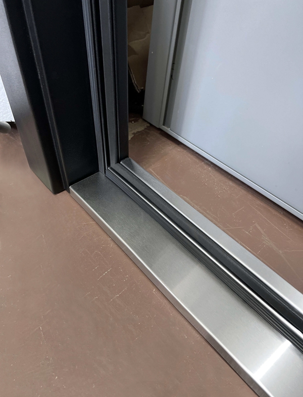 Порог из нержавеющей стали Порог из нержавеющей стали