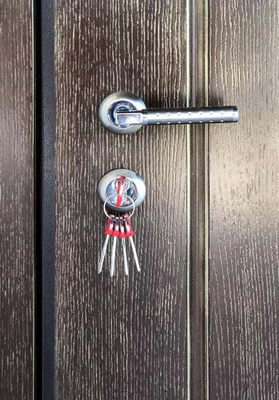 Ручка и замок Ручка и замок