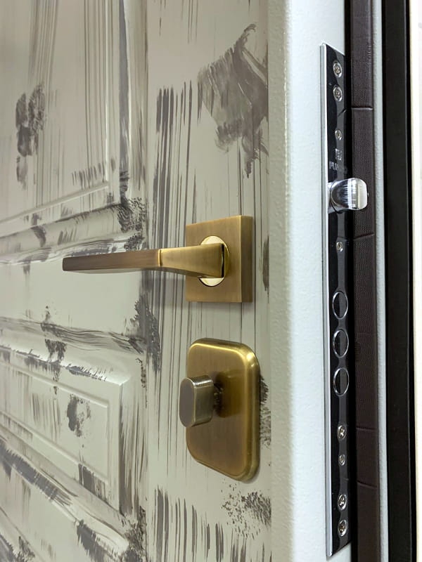 Ручка с внутренней стороны Ручка с внутренней стороны