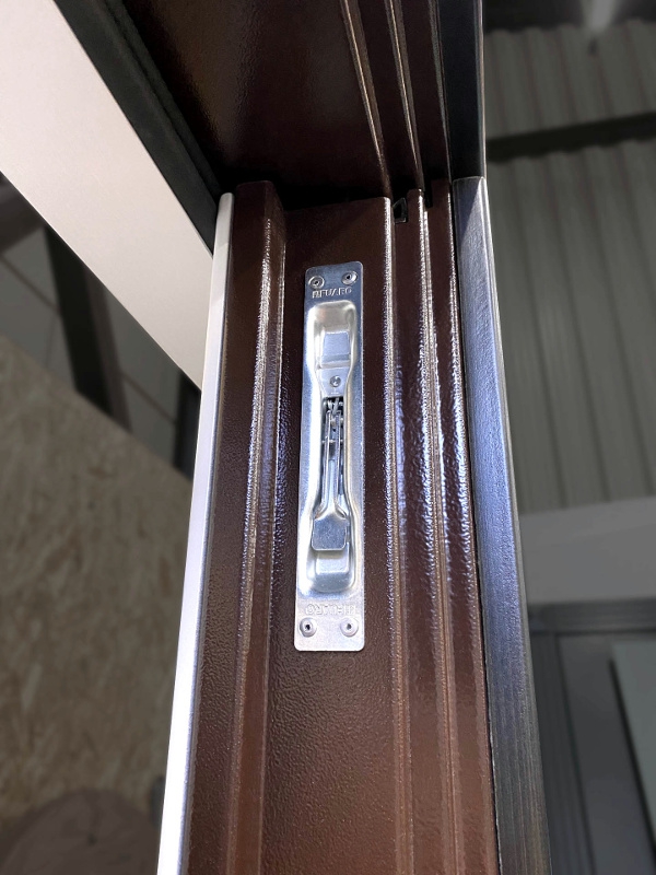 Торцевой шпингалет Торцевой шпингалет